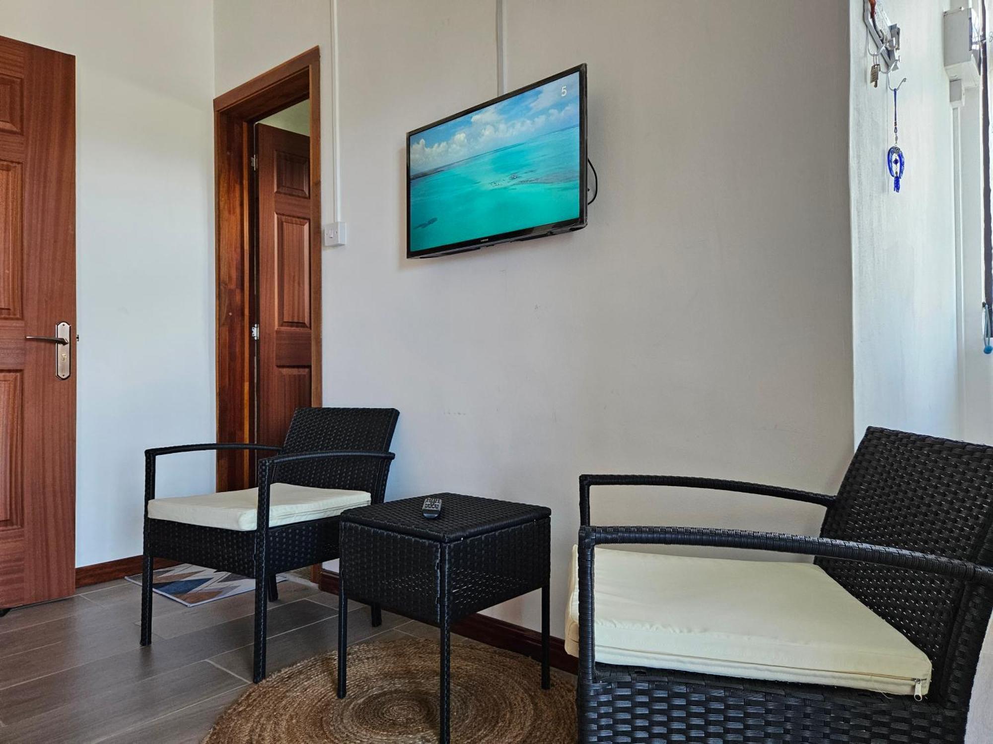 Villa Aahana - Flic En Flac ภายนอก รูปภาพ