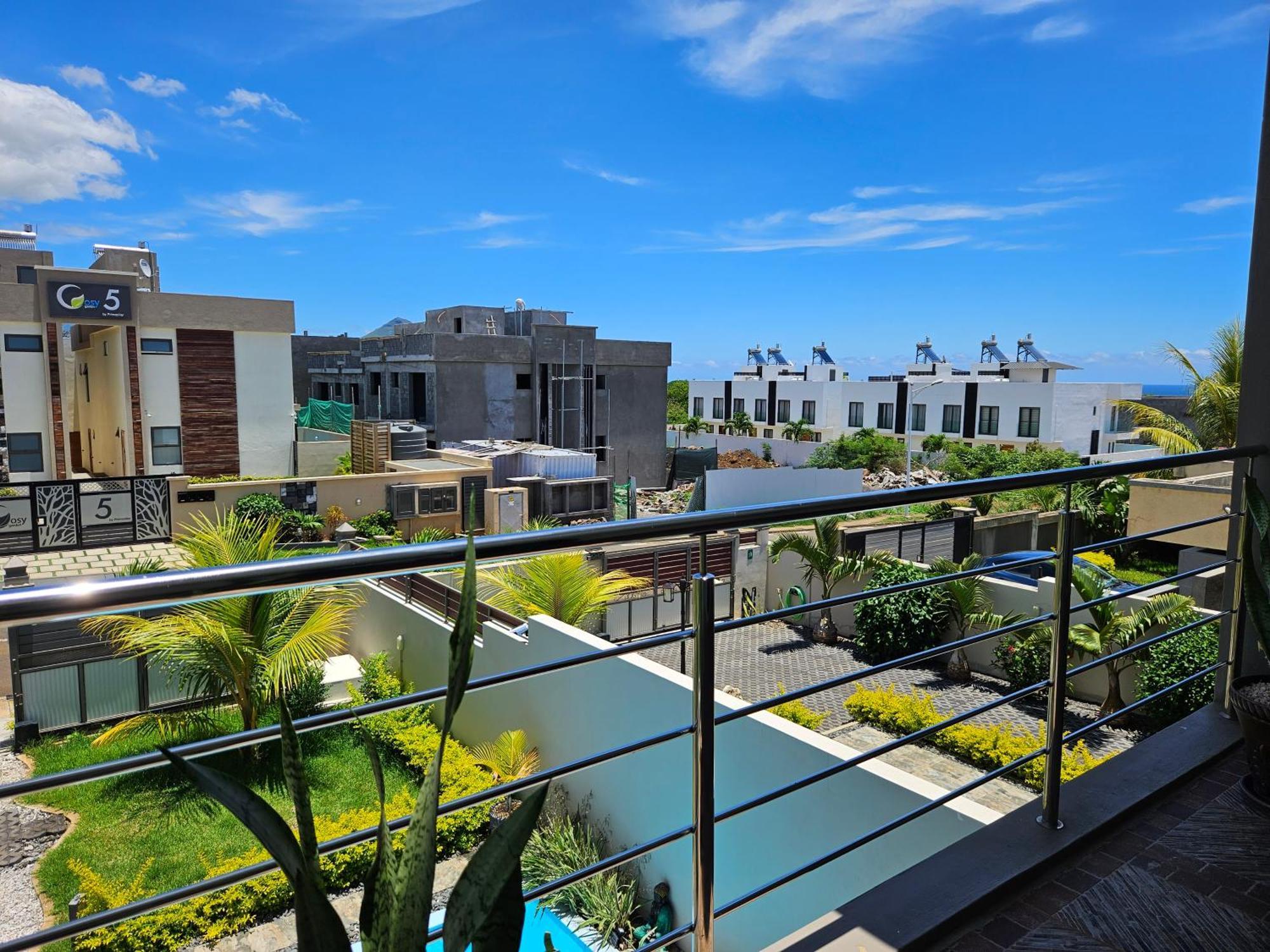 Villa Aahana - Flic En Flac ภายนอก รูปภาพ